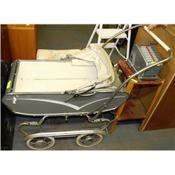 VINTAGE BABY CARRIAGE