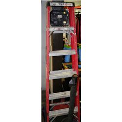 6' FIBERGLASS PAINTERS LADDER