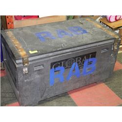 LOCKABLE INDUSTRIAL TOOL CHEST