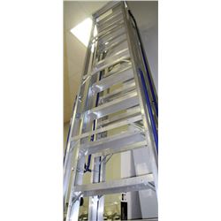 NEW LOUISVILLE 12 FT DELUXE ALUMINUM LADDER
