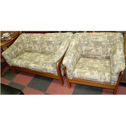 TEAK FRAMED ABSTRACT PATTERN LOVESEAT WITH CHAIR