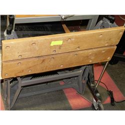 FOLDING WORKBENCH
