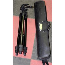 NEXXTECH CAMERA TRIPOD