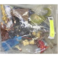 BAG FULL OF STAR WARS KEY CHAIN FIGURES