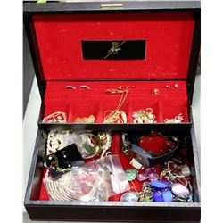 JEWELLERY BOX WITH CONTENTS
