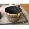 Image 1 : Jack Daniels 1/2 barrel planter