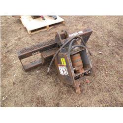 Lowe auger -no bit-missing cover-working condition unknown