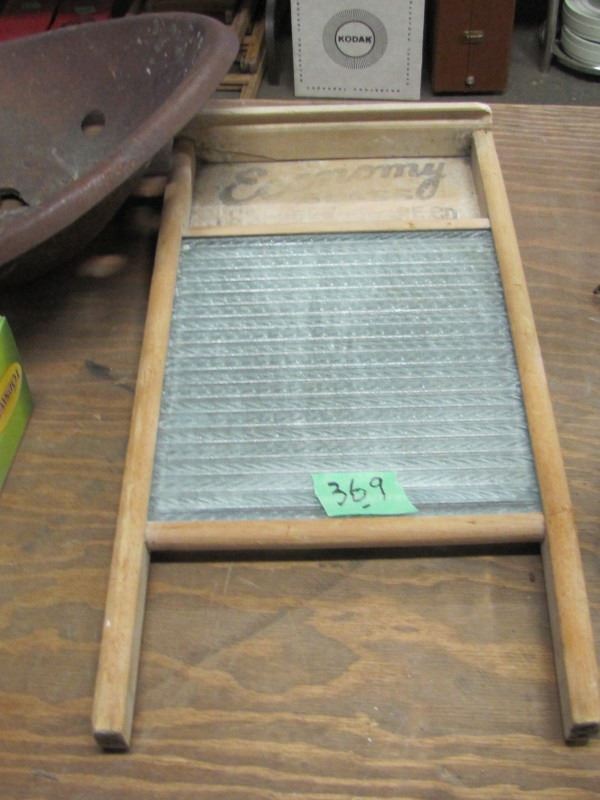 Economy Washboard Glass Scrub Board