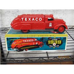 1939 Texaco Dodge Airflow Cast Replica Truck