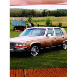 1982 CADILLAC FLEETWOOD