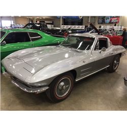 1964 CHEVROLET CORVETTE