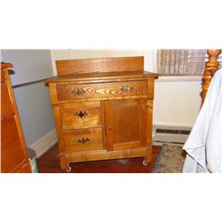 Oak commode, 34” hi x 30” wide x 16” deep
