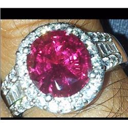 Natural Ruby 5.06 carats Diamonds & Platinum Ring