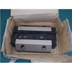 Rexroth Roller Linear Guide, R185952040