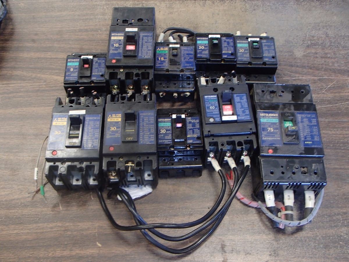 Lot of Mitsubishi Circuit Breakers - BTM Industrial