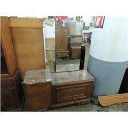 ANTIQUE VINTAGE 1950'S MARBLE TOP VANITY & MIRROR