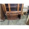 Image 4 : ANTIQUE VINTAGE CHINA CABINET HUTCH