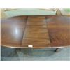 Image 3 : WALNUT DINING TABLE SCALLOPED QUEEN ANN
