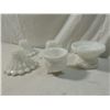 Image 2 : LOT 5 VINTAGE MILK GLASS CANDLE HOLDERS