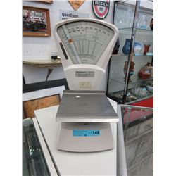 Pitney Bowes postal scale