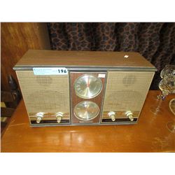 Vintage Sky Master 4 speaker radio