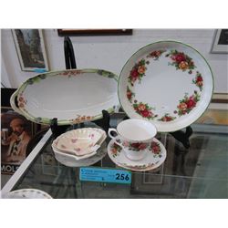 6 Bone china dishes