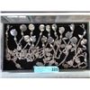 Image 1 : 18 New NFL badge holders
