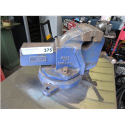 Large metal #3 workbench vise - used