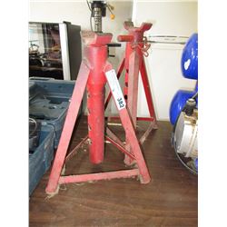2 Axel stands - used