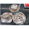 Image 1 : Vintage dishes - maker unknown