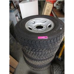 4 Winter Claw tires with rims