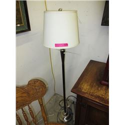 Floor lamp with shade - used