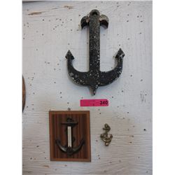 3 Anchor decorations