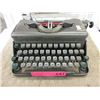 Image 1 : Vintage small Imperial typewriter