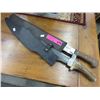 Image 1 : Machete and horn handled knife - used