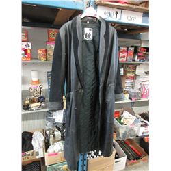 Ladies full-length leather jacket - used