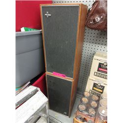 Pair of vintage hifi speakers