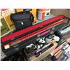Image 1 : 2 Pool cues & cases - used