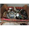 Image 1 : Decorative household objects - some vintage