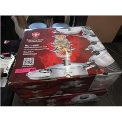 New - Stainless steel cookware set