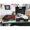 Image 1 : Hand held paint sprayer & hydraulic jack