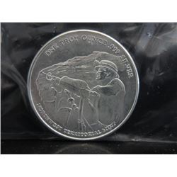 Miner & Pick Motif Silver Art Round