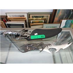 2 Fantasy knives - 1 with sheath
