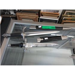 2 Replica daggers with sheath