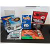 Image 1 : 5 Collectible Hot Wheels in original packages