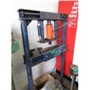 Image 1 : Heavy duty manual press - used
