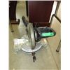 Image 1 : Delta 10" compound miter saw - used