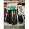 Image 1 : HO Scale Model train cars & track
