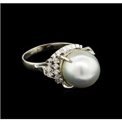 0.31ctw Pearl and Diamond Ring - Platinum