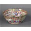 Image 1 : A CANTON EXPORT FLARED BOWL, 19th CENTURY, decorated in a typical famille verte palette with p...